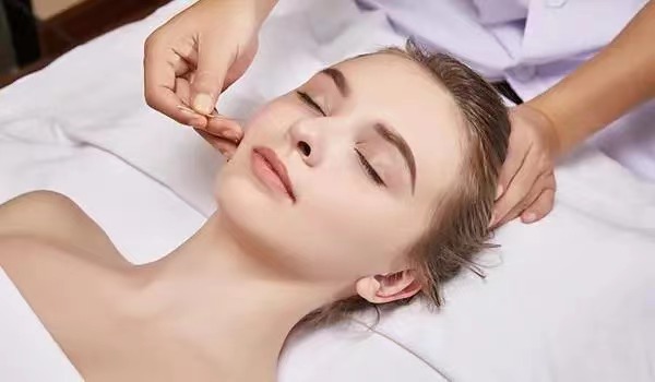 针灸美容